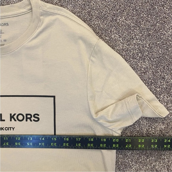 Michael Kors Men's Short Sleeves T-Shirt Dune Crew Neck Logo Size S - NWT $59 - Picture 5 of 10